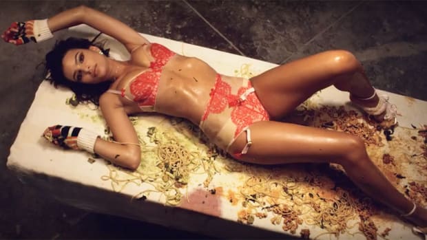 emrata-love-trailer_0.jpg